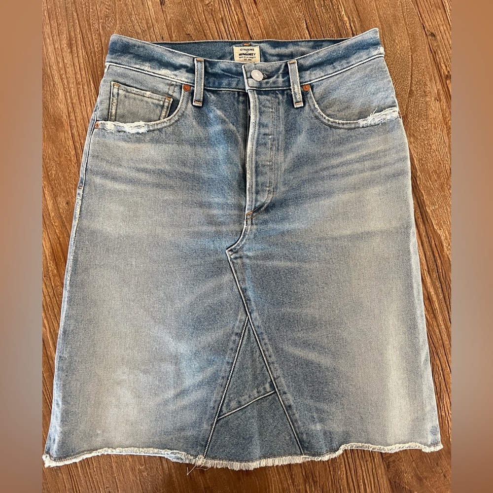 NWOT - Citizen Of Humanity denim skirt.